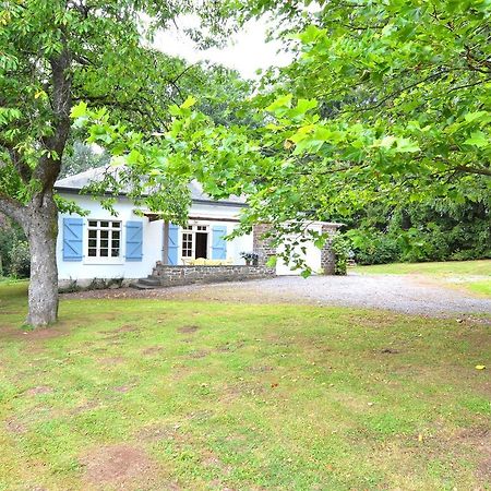 Furnished Bungalow In Monceau En Ardenne With Garden Barbecue Oizy Habitación foto