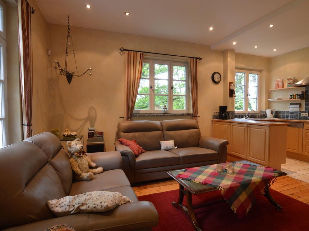 Furnished Bungalow In Monceau En Ardenne With Garden Barbecue Oizy Habitación foto